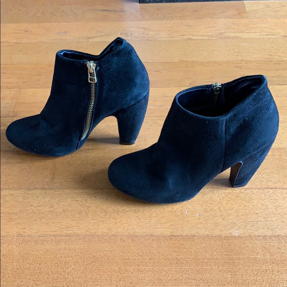 Steve Madden bootie